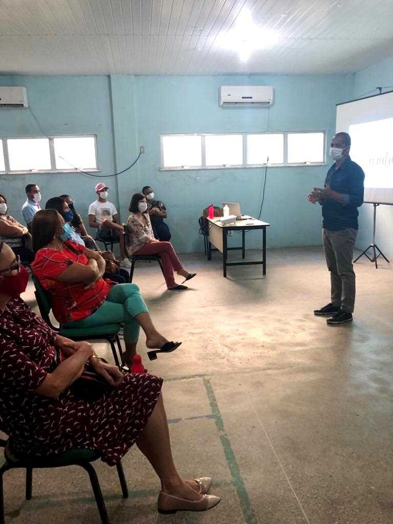 Camacã: Secretaria de Saúde comemora o Dia da (o) Recepcionista com coquetel e distribuição de brindes